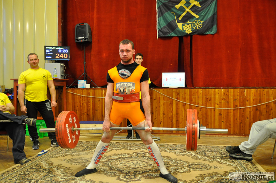 Mistrovstv� ji�n� Moravy v silov�m trojboji 2015