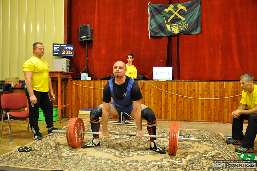 Mistrovstv� ji�n� Moravy v silov�m trojboji 2015