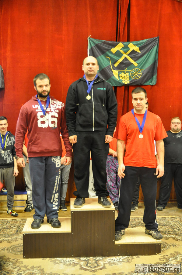 Mistrovstv� ji�n� Moravy v silov�m trojboji 2015