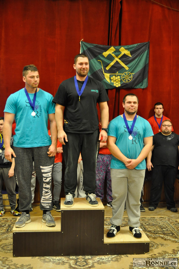 Mistrovstv� ji�n� Moravy v silov�m trojboji 2015