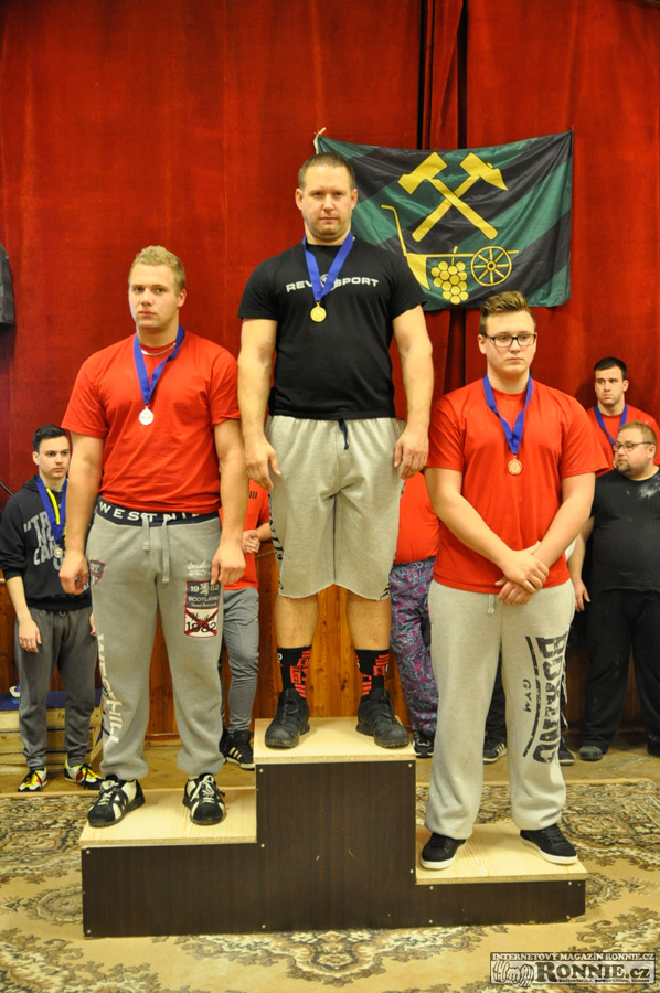 Mistrovstv� ji�n� Moravy v silov�m trojboji 2015