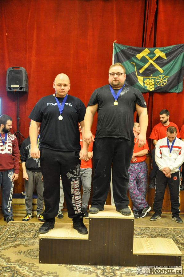 Mistrovstv� ji�n� Moravy v silov�m trojboji 2015