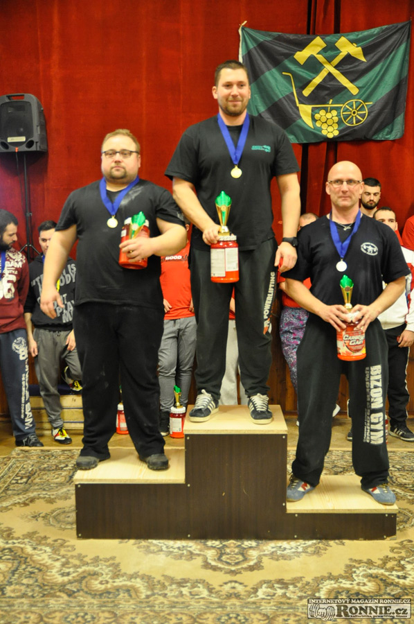 Mistrovstv� ji�n� Moravy v silov�m trojboji 2015