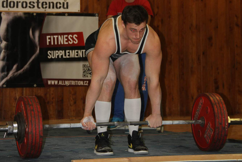 M�R v klasick�m (RAW) silov�m trojboji junior� a dorostu 2016