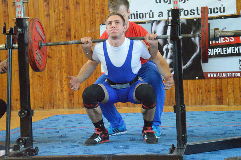 M�R v klasick�m (RAW) silov�m trojboji junior� a dorostu 2016