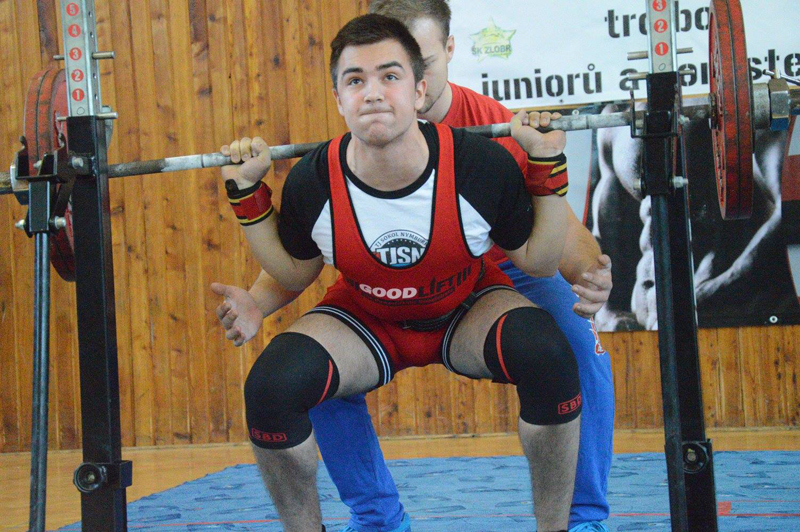M�R v klasick�m (RAW) silov�m trojboji junior� a dorostu 2016