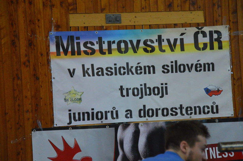 M�R v klasick�m (RAW) silov�m trojboji junior� a dorostu 2016 