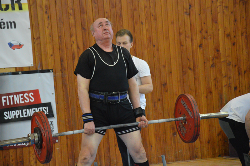 M�R v klasick�m (RAW) silov�m trojboji masters 2016