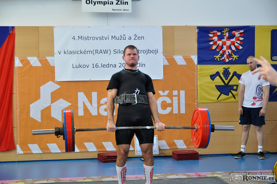Mistrovstv� �R v klasick�m (RAW) silov�m trojboji mu�� a �en 2016