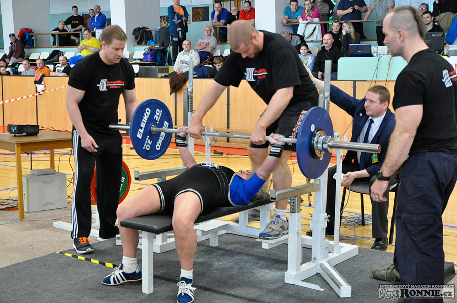 Mistrovstv� �R v bench-pressu masters, junior� a dorostu 2016