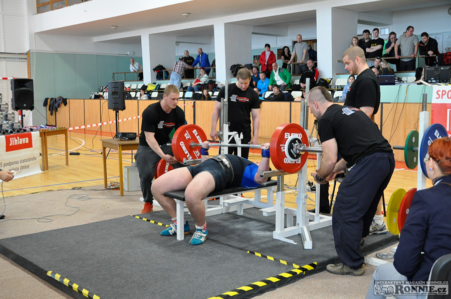 Mistrovstv� �R v bench-pressu masters, junior� a dorostu 2016