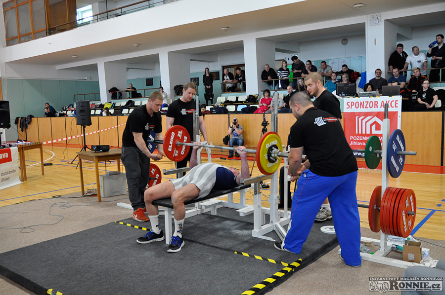 Mistrovstv� �R v bench-pressu masters, junior� a dorostu 2016