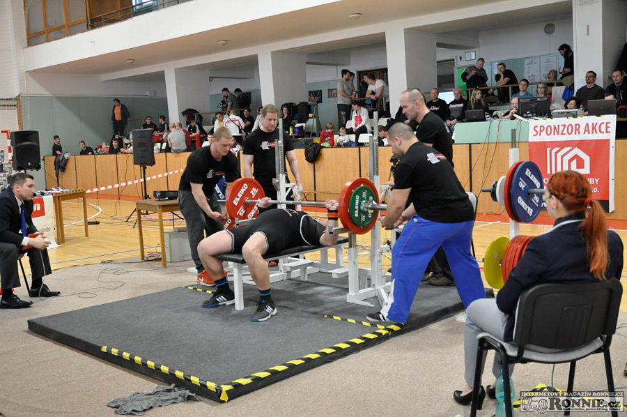 Mistrovstv� �R v bench-pressu masters, junior� a dorostu 2016