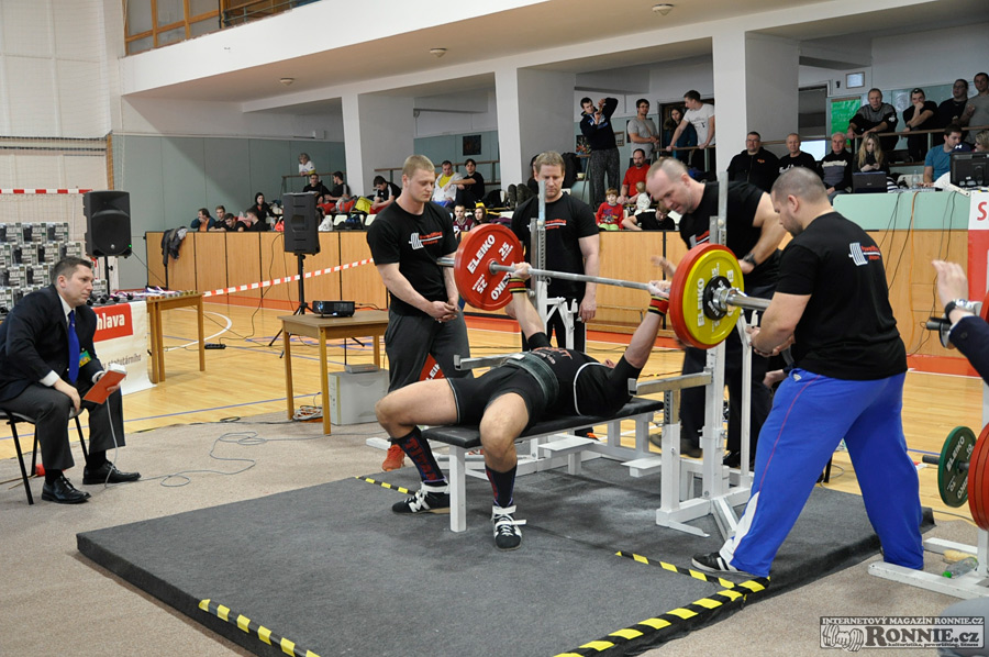 Mistrovstv� �R v bench-pressu masters, junior� a dorostu 2016