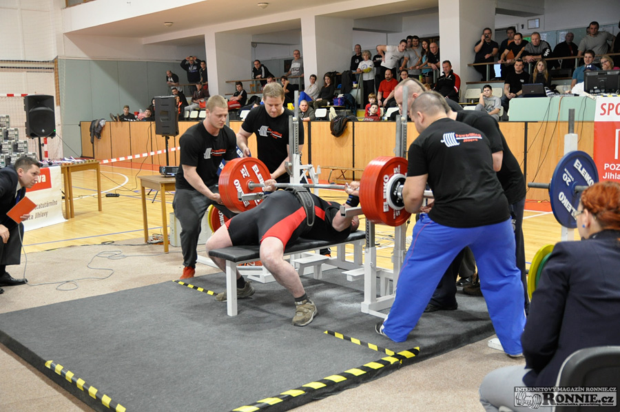Mistrovstv� �R v bench-pressu masters, junior� a dorostu 2016