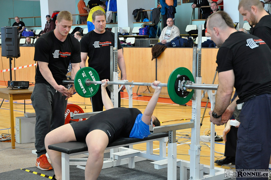 Mistrovstv� �R v bench-pressu masters, junior� a dorostu 2016