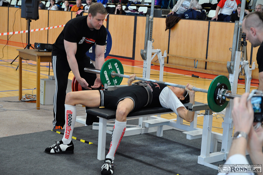 Mistrovstv� �R v bench-pressu masters, junior� a dorostu 2016