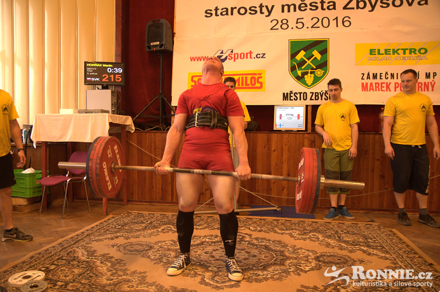Poh�r starosty m�sta Zb��ova v silov�m trojboji dorostenc� a junior� 2016