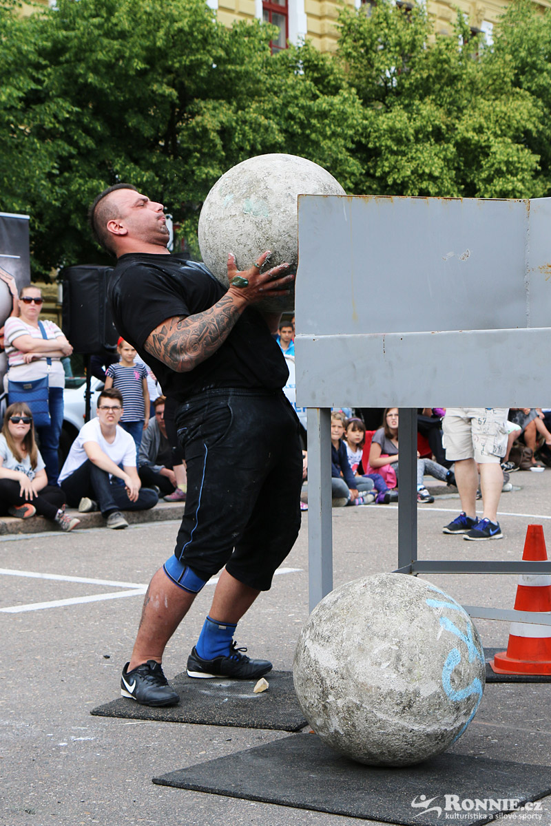 Strongman P�elou� 2016 - Tam�s Bern�th