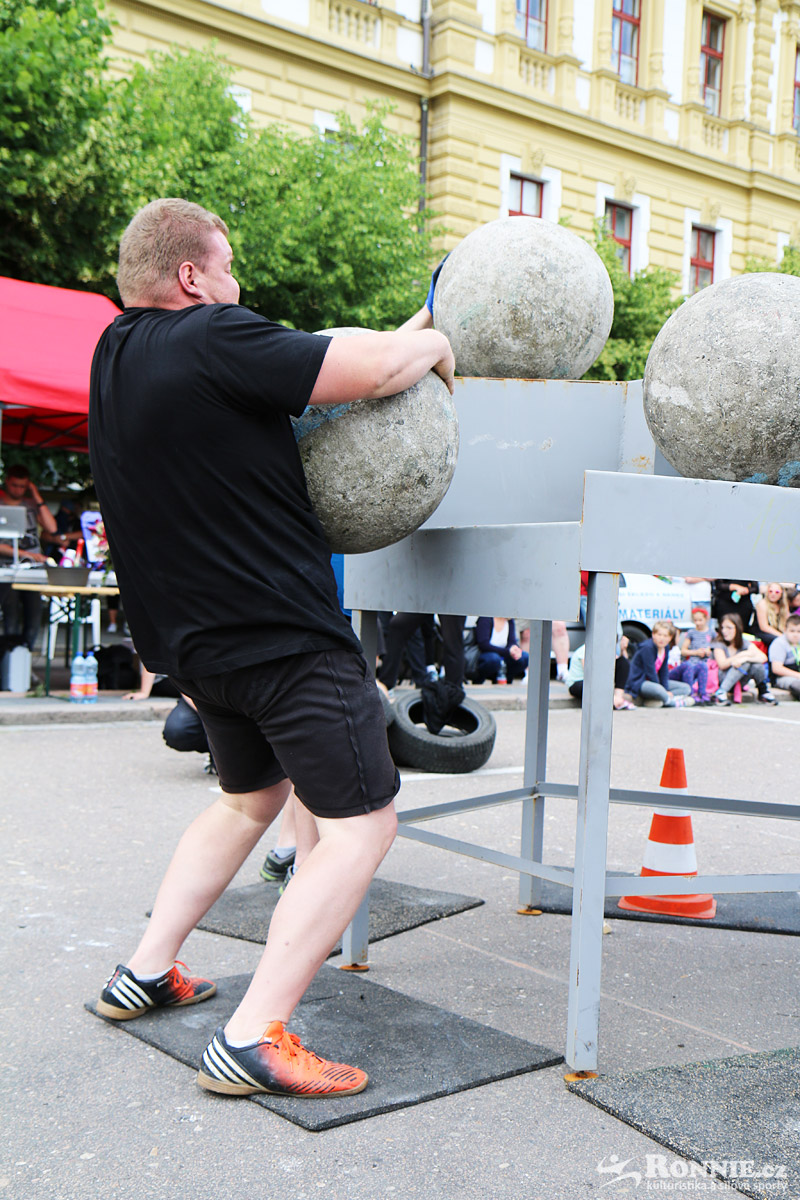 Strongman P�elou� 2016 - Peter Puha