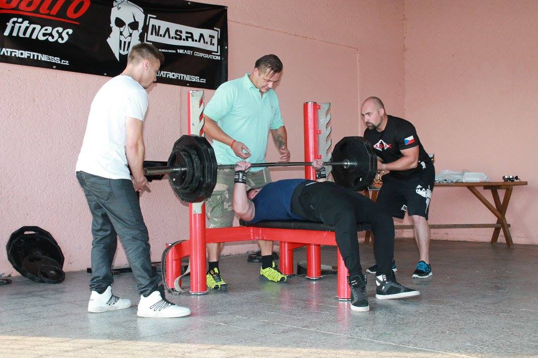 Hlu��nsko-bolatick� bench-press 2016