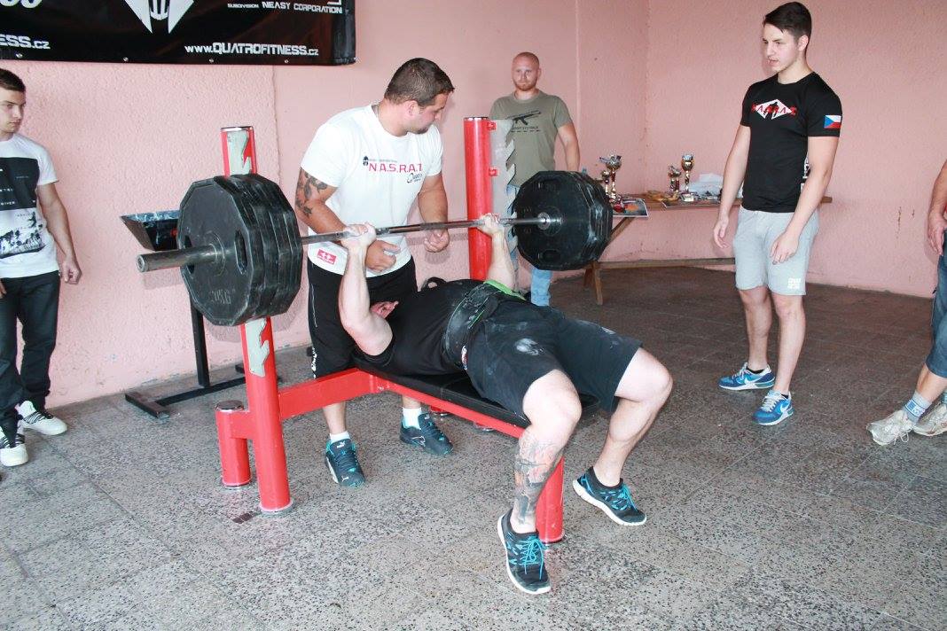 Hlu��nsko-bolatick� bench-press 2016