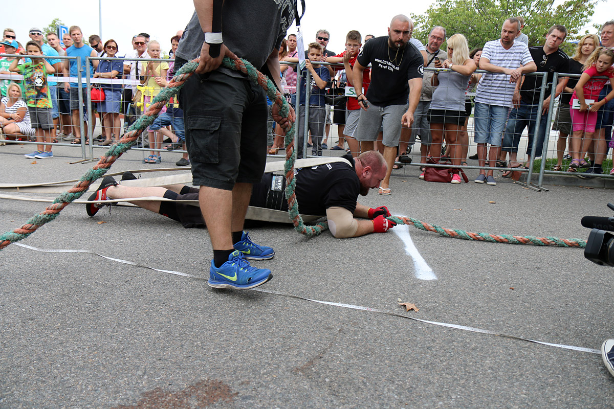 Otev�en� mezin�rodn� mistrovstv� �R strongman 2016