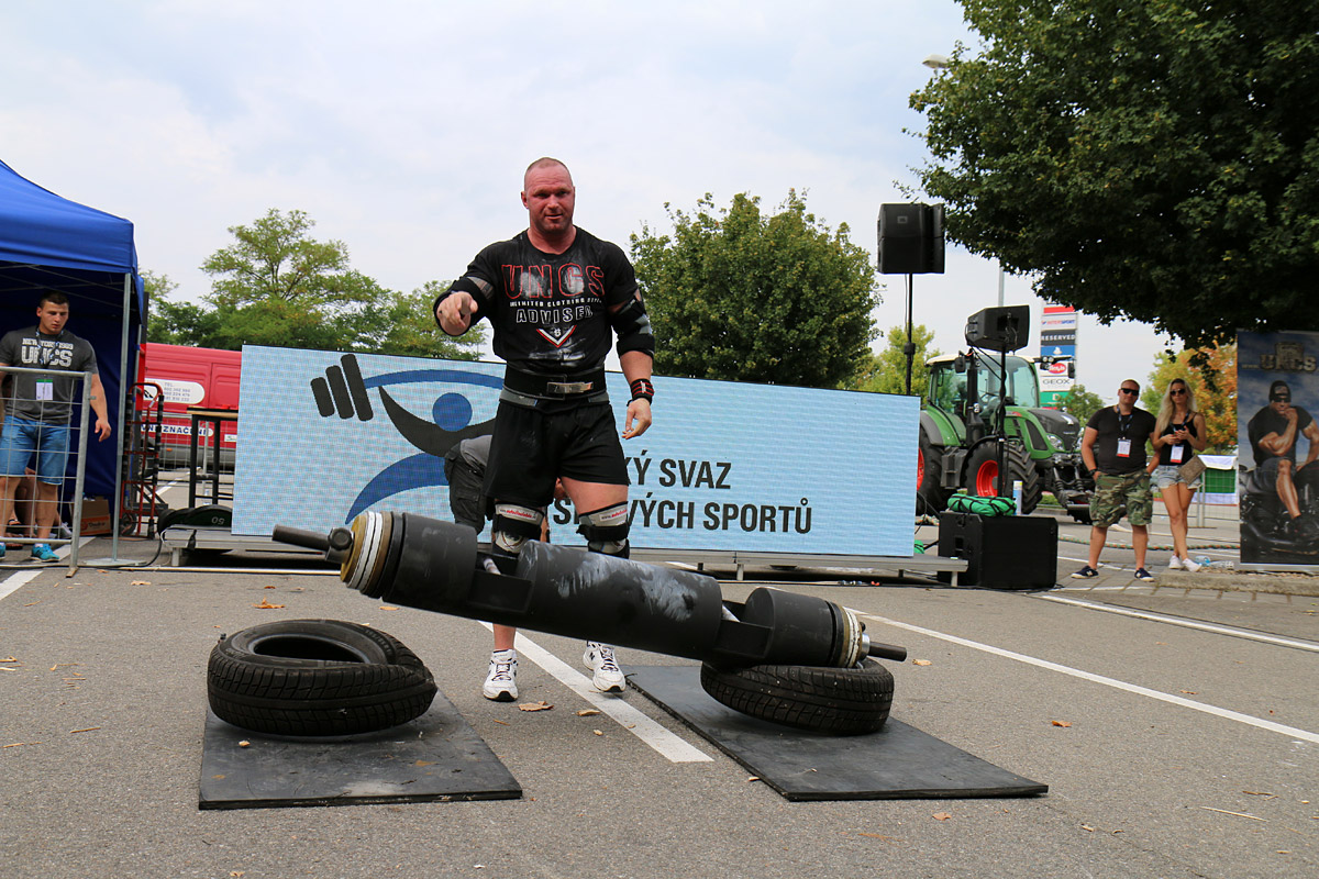 Otev�en� mezin�rodn� mistrovstv� �R strongman 2016