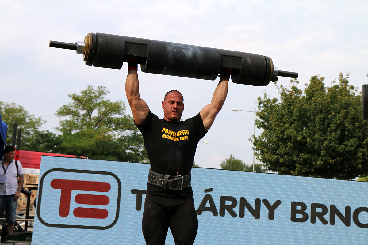 Otev�en� mezin�rodn� mistrovstv� �R strongman 2016