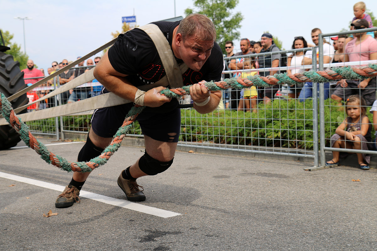 Otev�en� mezin�rodn� mistrovstv� �R strongman 2016