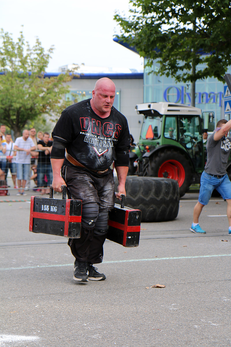 Otev�en� mezin�rodn� mistrovstv� �R strongman 2016