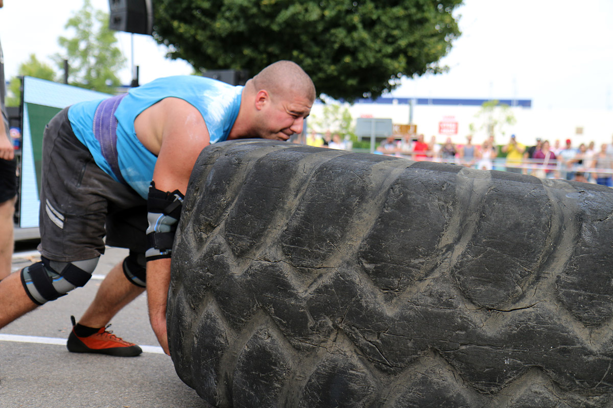 Otev�en� mezin�rodn� mistrovstv� �R strongman 2016