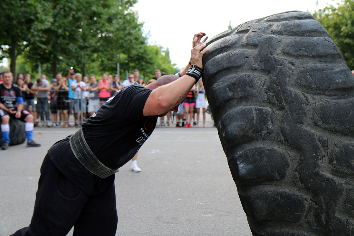 Otev�en� mezin�rodn� mistrovstv� �R strongman 2016
