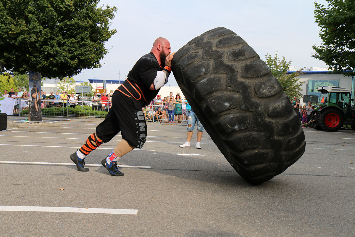 Otev�en� mezin�rodn� mistrovstv� �R strongman 2016