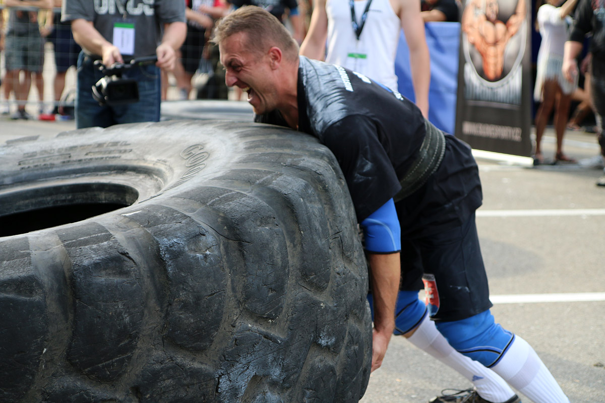 Otev�en� mezin�rodn� mistrovstv� �R strongman 2016
