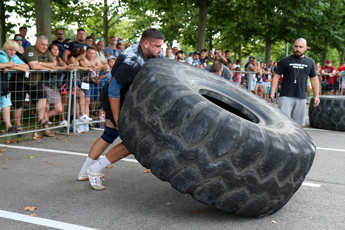 Otev�en� mezin�rodn� mistrovstv� �R strongman 2016