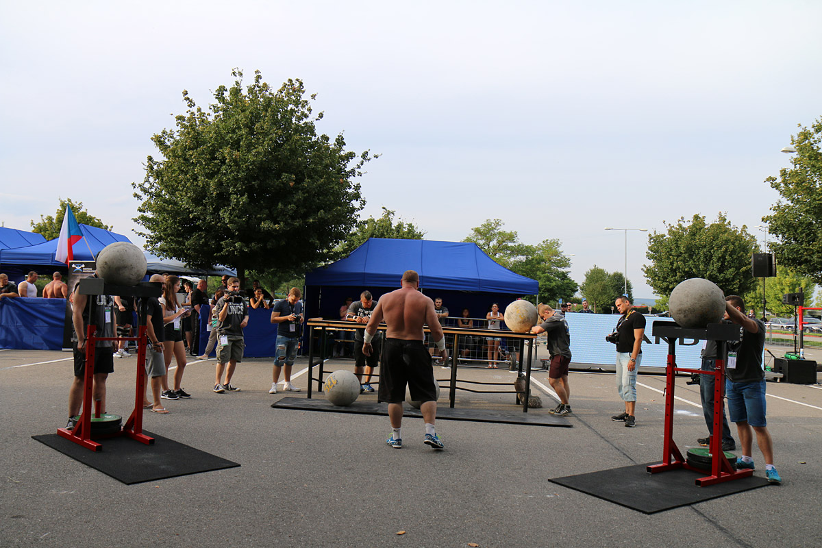Otev�en� mezin�rodn� mistrovstv� �R strongman 2016