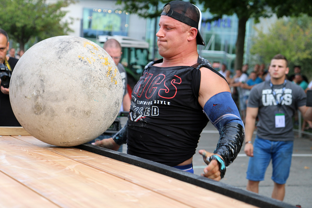 Otev�en� mezin�rodn� mistrovstv� �R strongman 2016