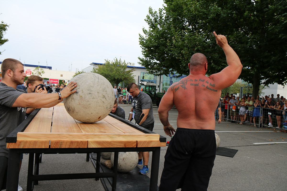 Otev�en� mezin�rodn� mistrovstv� �R strongman 2016