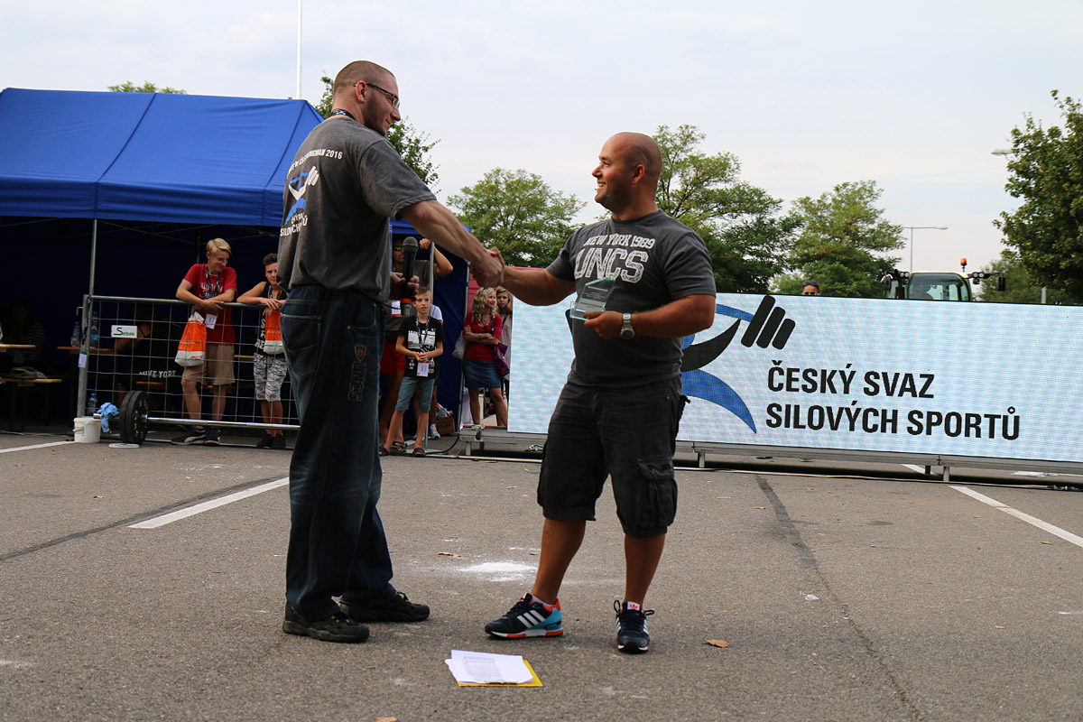 Otev�en� mezin�rodn� mistrovstv� �R strongman 2016