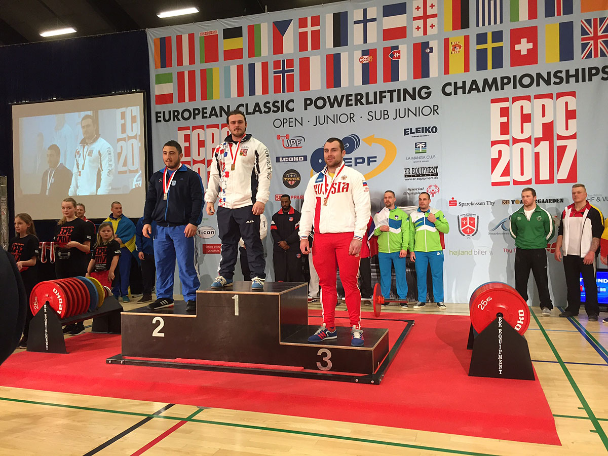 Jakub Sedl��ek na ME v RAW silov�m trojboji 2017