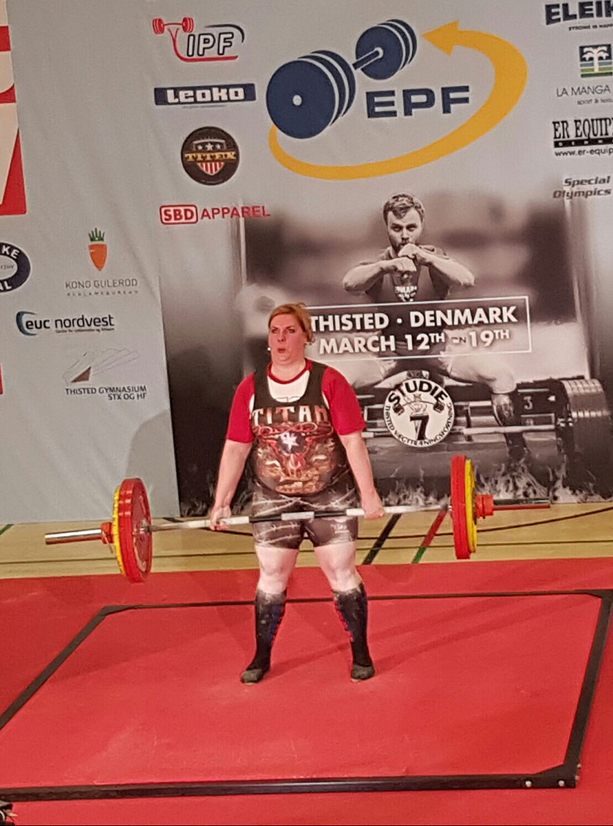 �esk� v�prava na ME v RAW silov�m trojboji 2017