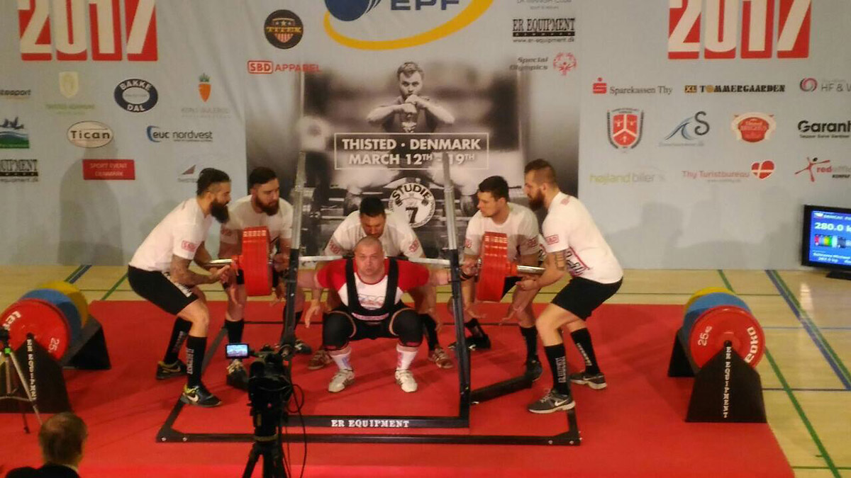 Pavol Dem��k na ME v RAW silov�m trojboji 2017