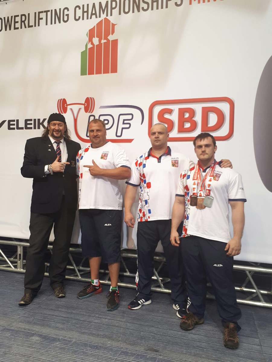 �esk� v�prava na MS v RAW silov�m trojboji 2017