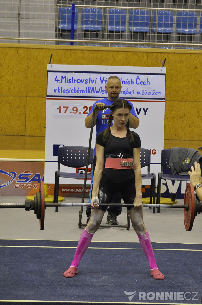 Mistrovstv� v�chodn�ch �ech v klasick�m (RAW) silov�m trojboji mu��m a �en 2017
