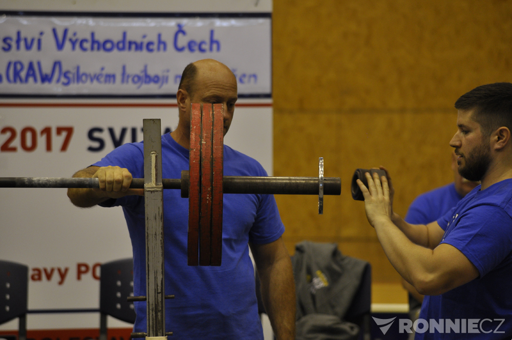 Mistrovstv� v�chodn�ch �ech v klasick�m (RAW) silov�m trojboji mu�� a �en 2017