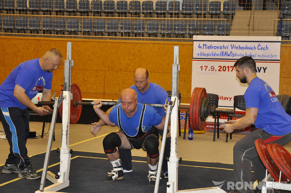 Mistrovstv� v�chodn�ch �ech v klasick�m (RAW) silov�m trojboji mu�� a �en 2017
