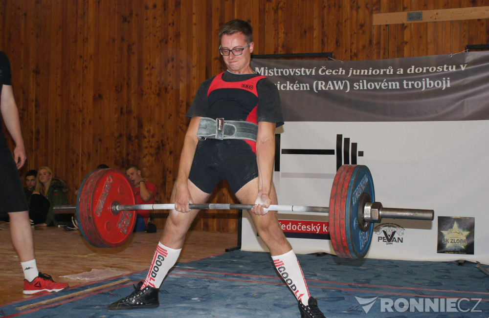 Mistrovstv� �ech v klasick�m (RAW) silov�m trojboji juinor� a dorostu