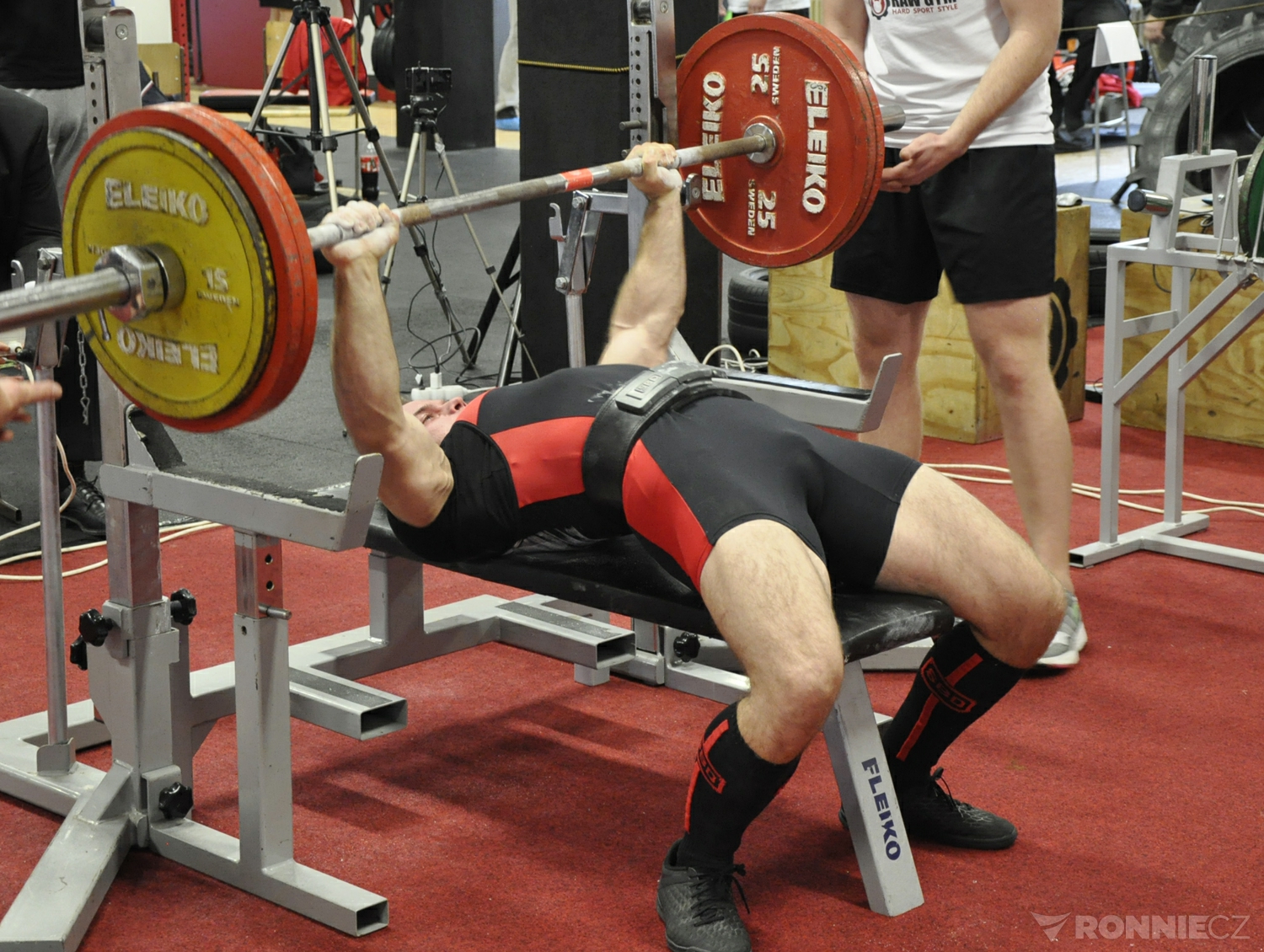 Mistrovstv� �R v klasick�m (RAW) bench-pressu mu�� a �en 2019