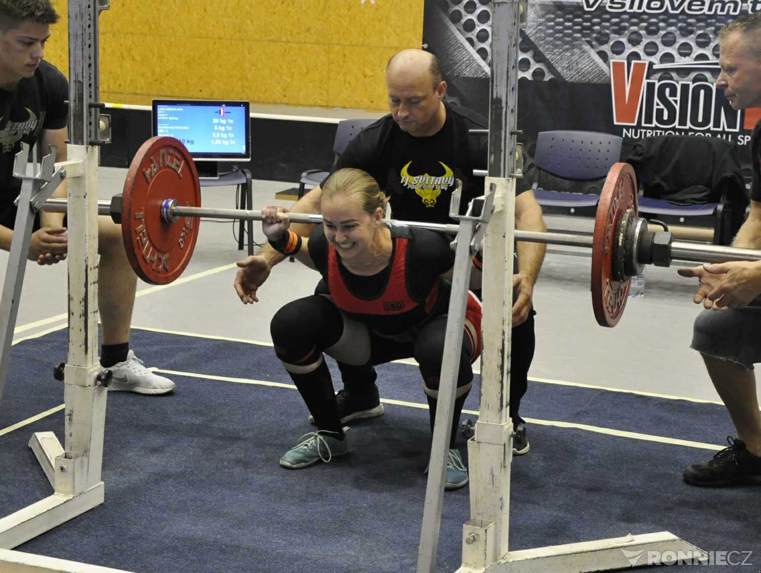 Mistrovstv� v�chodn�ch �ech v klasick�m (RAW) silov�m trojboji mu�� a �en 2020 